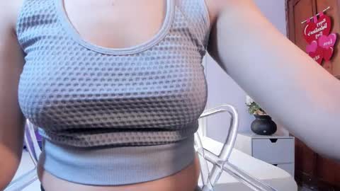 Snapshot of izelevans chatting on January 2026 11:03:02 AM izelevans online show from January 2026 11:03:02 AM