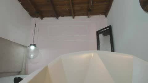 Snapshot of izelevans chatting on March 2026 12:17:02 PM izelevans online show from March 2026 12:17:02 PM