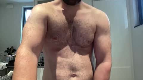 Snapshot of izylduur chatting on September 2025 08:14:02 AM Izylduur online show from September 2025 08:14:02 AM