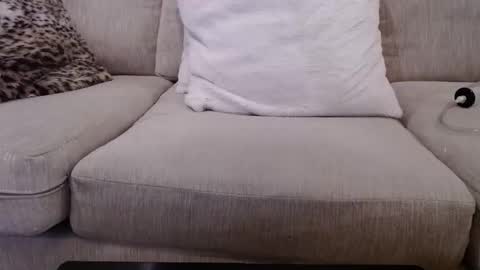 Snapshot of j335129 chatting on March 2026 03:27:01 PM James online show from March 2026 03:27:01 PM