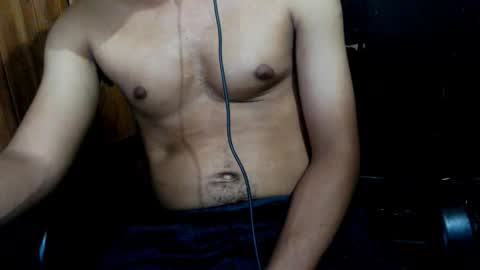 Snapshot of j_castello chatting on November 2025 02:01:01 AM J online show from November 2025 02:01:01 AM