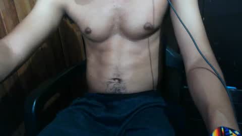 Snapshot of j_castello chatting on November 2025 01:11:02 PM J online show from November 2025 01:11:02 PM