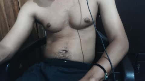 Snapshot of j_castello chatting on December 2025 02:10:02 AM J online show from December 2025 02:10:02 AM