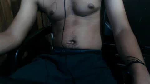 Snapshot of j_castello chatting on May 2026 01:33:01 AM J online show from May 2026 01:33:01 AM
