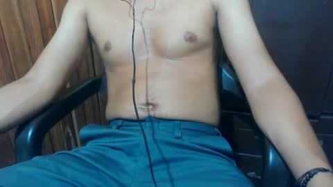 Snapshot of j_castello chatting on May 2026 04:31:02 AM J online show from May 2026 04:31:02 AM