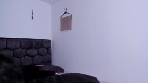 Snapshot of j_u_p_i_t_e_r chatting on January 2025 03:55:01 PM Noah online show from January 2025 03:55:01 PM