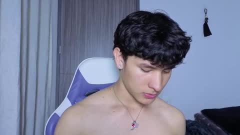 Snapshot of j_u_p_i_t_e_r chatting on September 2025 11:18:02 PM Noah online show from September 2025 11:18:02 PM