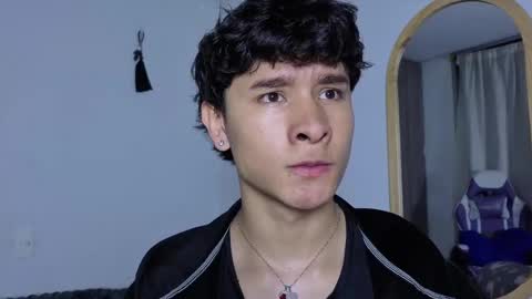 Snapshot of j_u_p_i_t_e_r chatting on September 2025 11:24:02 AM Noah online show from September 2025 11:24:02 AM