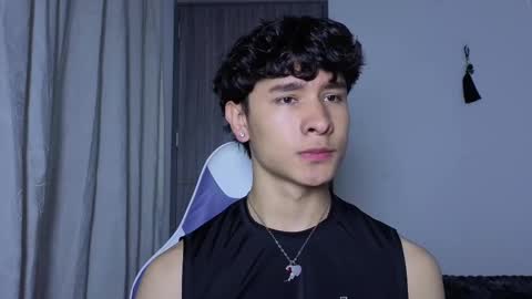 Snapshot of j_u_p_i_t_e_r chatting on October 2025 01:51:02 PM Noah online show from October 2025 01:51:02 PM