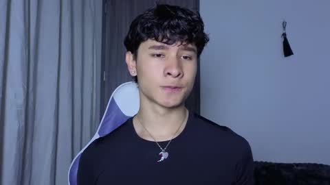 Snapshot of j_u_p_i_t_e_r chatting on October 2025 02:48:01 PM Noah online show from October 2025 02:48:01 PM