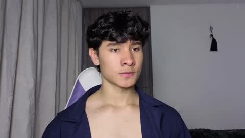 Snapshot of j_u_p_i_t_e_r chatting on October 2025 04:40:02 PM Noah online show from October 2025 04:40:02 PM