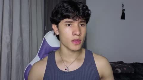 Snapshot of j_u_p_i_t_e_r chatting on October 2025 06:43:01 PM Noah online show from October 2025 06:43:01 PM