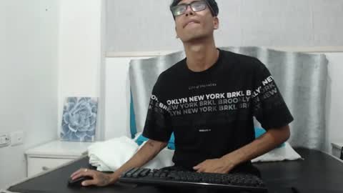 Snapshot of jacck_black chatting on June 2026 08:00:01 PM jacck_black online show from June 2026 08:00:01 PM