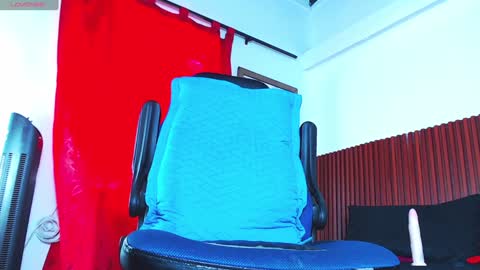   online show from February 2025 05:48:01 PM