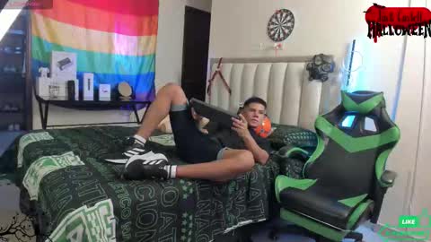 Snapshot of jack_castell chatting on September 2025 11:32:01 AM JACK CASTELL online show from September 2025 11:32:01 AM