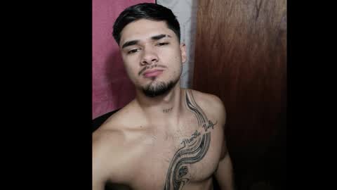 Snapshot of jack_hills2 chatting on December 2025 12:42:02 PM online show from December 2025 12:42:02 PM