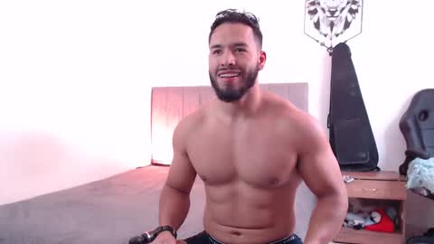 Snapshot of jack_master_muscle chatting on January 2025 04:26:01 PM jack and leah online show from January 2025 04:26:01 PM