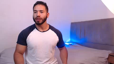 Snapshot of jack_master_muscle chatting on March 2025 05:17:02 PM jack and leah online show from March 2025 05:17:02 PM
