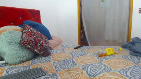 Snapshot of jack_s21 chatting on April 2026 06:07:01 AM Laick online show from April 2026 06:07:01 AM