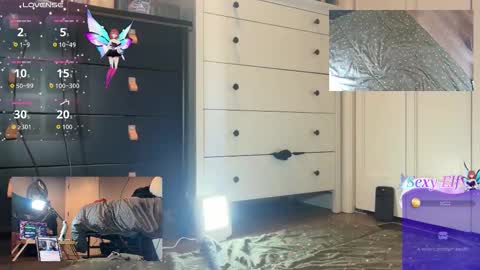 Hazel online show from December 2025 08:01:02 AM