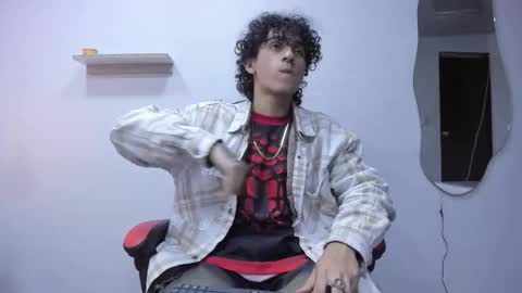 Jackes Taylor online show from October 2025 04:33:01 AM