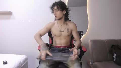 Jackes Taylor online show from February 2026 07:18:01 AM