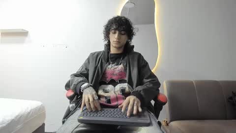 Jackes Taylor online show from February 2026 06:13:01 AM