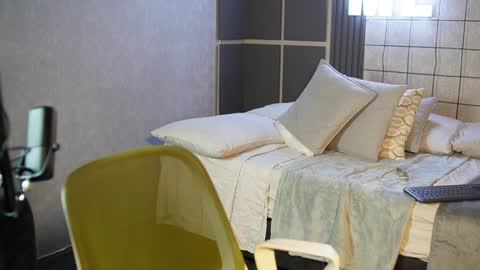 Jackson Bell online show from February 2025 04:22:01 PM