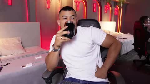 Jackson Bell online show from September 2025 12:15:01 AM