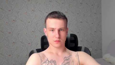 Nikolay online show from March 2026 11:21:02 PM