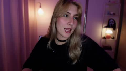 Snapshot of jacky_croft chatting on April 2026 02:09:02 AM Linda Sofia help me get to 100 thumbs up online show from April 2026 02:09:02 AM