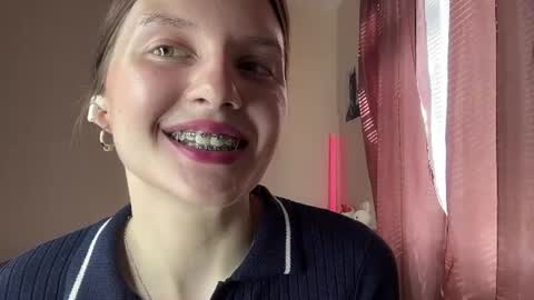 Snapshot of jaclynmalcolm chatting on June 2026 05:16:01 AM Lillian online show from June 2026 05:16:01 AM