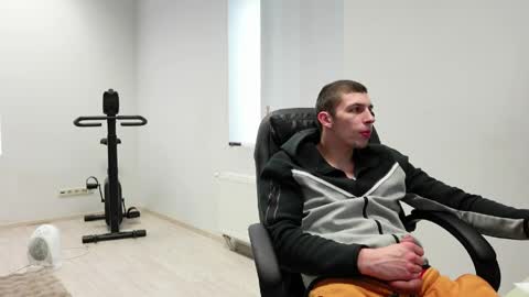 Snapshot of jacob_devon chatting on April 2026 06:39:01 AM JACOB DEVON online show from April 2026 06:39:01 AM