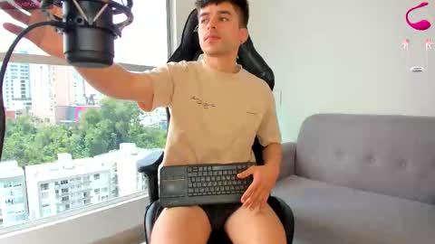 JACOB FERRER online show from February 2026 05:49:02 PM