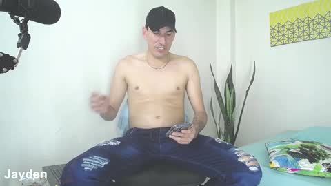 Snapshot of jacobandjayydenn chatting on January 2025 10:44:02 PM Jacob And Jayden online show from January 2025 10:44:02 PM