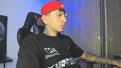 jacobb116 online show from September 2025 12:01:02 AM