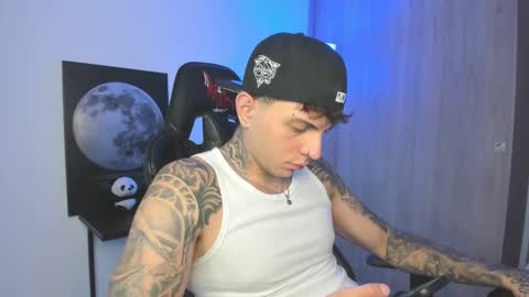 jacobb116 online show from November 2025 01:04:02 AM