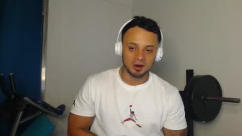 jacobjamess online show from November 2025 12:20:01 AM