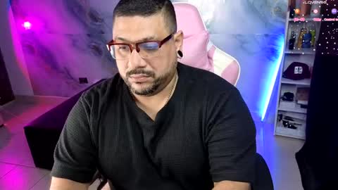 daddy sir master bear online show from April 2026 07:07:02 PM