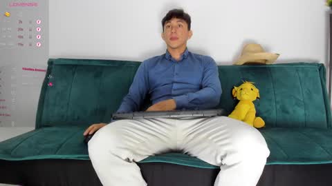 Snapshot of jacques_cardiet chatting on February 2025 04:47:01 PM jacobo online show from February 2025 04:47:01 PM