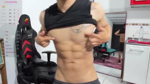 Snapshot of jacques_cardiet chatting on February 2025 07:10:01 AM jacobo online show from February 2025 07:10:01 AM