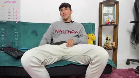 Snapshot of jacques_cardiet chatting on March 2025 07:59:02 PM jacobo online show from March 2025 07:59:02 PM