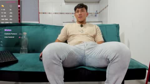 Snapshot of jacques_cardiet chatting on October 2025 07:03:02 PM jacobo online show from October 2025 07:03:02 PM