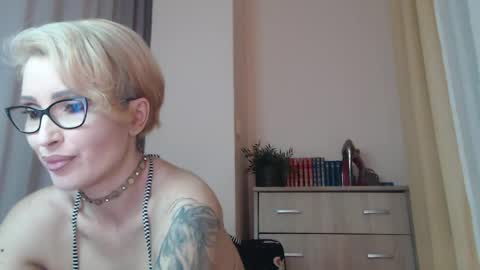 Jada online show from May 2026 06:15:02 PM