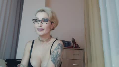 Jada online show from May 2026 07:00:01 PM