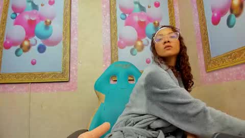 Jadde Greyy  online show from February 2026 02:43:01 AM