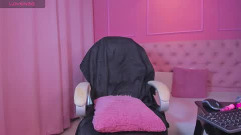 Vanniall online show from February 2026 08:35:02 AM