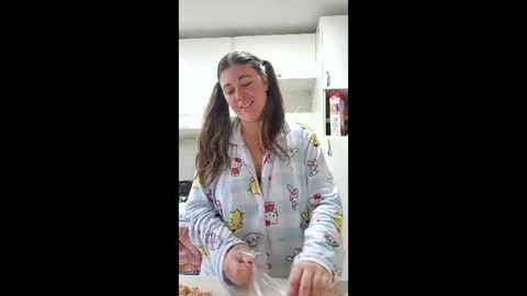 Snapshot of jade515524 chatting on April 2026 08:23:01 AM jade515524 online show from April 2026 08:23:01 AM