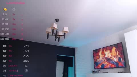 Jade online show from October 2025 12:11:01 PM