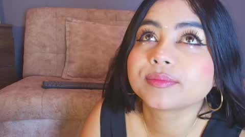 Snapshot of jade_brunnette chatting on May 2026 08:36:02 PM Jade Brunete online show from May 2026 08:36:02 PM